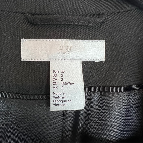 H&M Womens Black Blazer Suit Jacket Single Button Fully Lined Size 2 - Picture 3 of 10